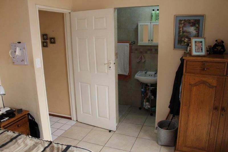 2 Bedroom Property for Sale in Glencairn Heights Western Cape